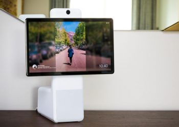 facebook-portal-plus-messenger-chat-2306